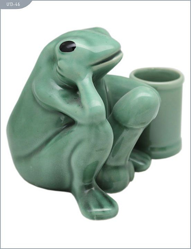 Сувенир в зелёном цвете Play Star «Лягушка со стопкой» С058