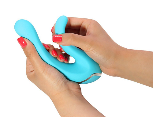 Нежно-голубой вибратор с двумя отростками Blush Novelties Luxe Arielle BL-33602 (16,5 см)