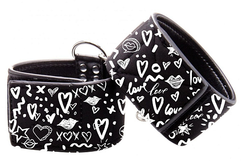 Чёрные наручи Shots Media BV Love Street Art Fasion OU328BLK