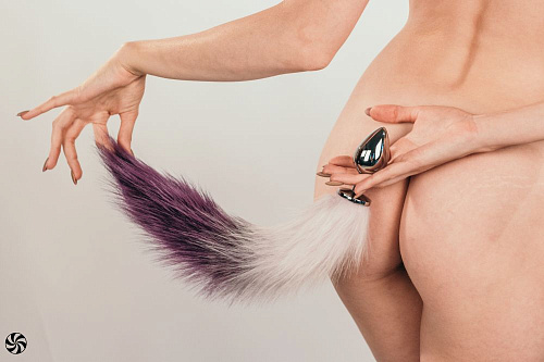 Серебристая анальная пробка с фиолетовым хвостом Lola toys Starlit 4020-03lola