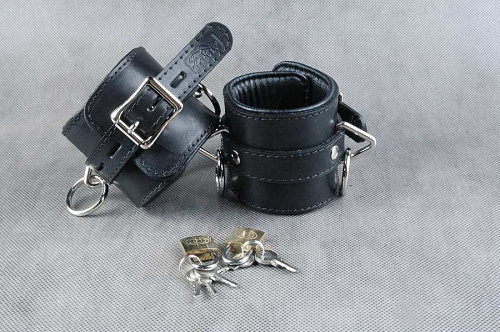 Чёрные подвёрнутые наножники из кожи Beastly 10125-2B