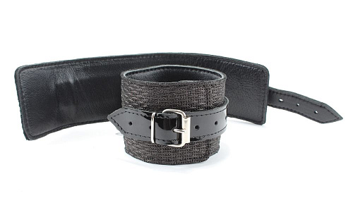 Чёрные наручи из натуральной кожи с тиснением БДСМ арсенал 51027ars