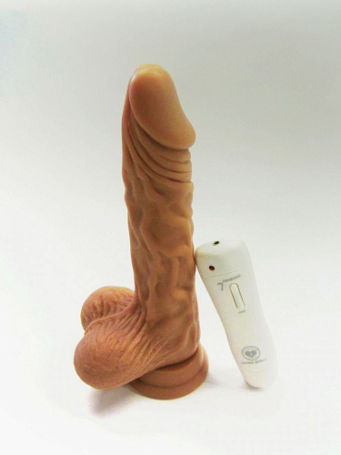 Вибромассажёр-реалистик телесного цвета с мошонкой с пультом управления Loving World CT10005 (19 см)