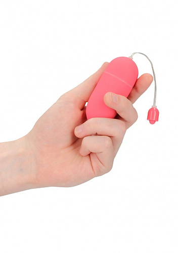 Розовое гладкое виброяйцо Shots Media BV Vibrating Egg SHT024PNK (8 см)