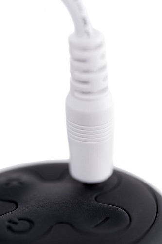 Чёрный мастурбатор с вибрацией Levett Zyra 17011