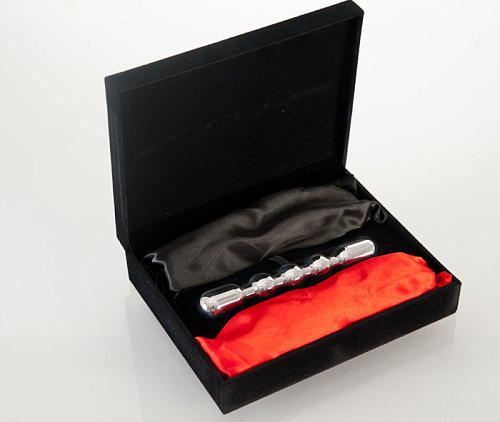 Металлическая анальная цепочка с двумя сменными плетками, чёрной и красной ToyFa 712017