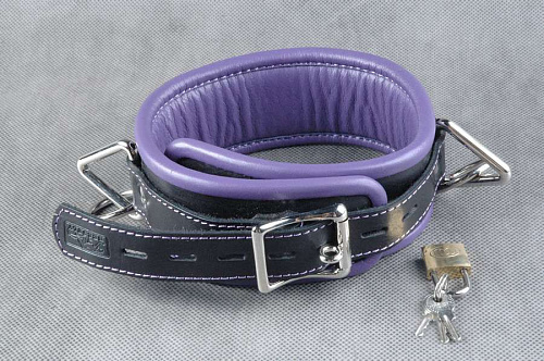 Чёрный средний подвёрнутый кожаный ошейник с фиолетовым подкладом Beastly 10345-3BP