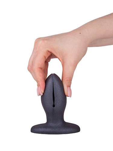 Чёрный анально-вагинальный плаг LOVETOY (А-Полимер) A blooming tulip S+ 429603