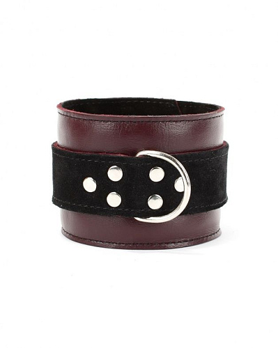 Бордовые наручи на карабинах БДСМ арсенал Ladys Arsenal 67024ars