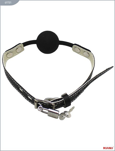 Чёрный силиконовый кляп с фиксацией чёрными кожаными ремешками MJANU 69701