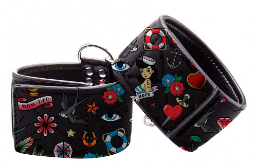 Чёрные поножи на цепочке Shots Media BV Printed Ankle Cuffs Old School Tattoo Style OU447BLK