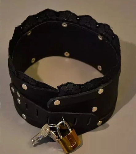 Чёрный ошейник на замке с кружевом Подиум Р2991