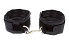 Чёрные полиуретановые наручи с карабином Blush Novelties Beginners Wrist Restraints 520033