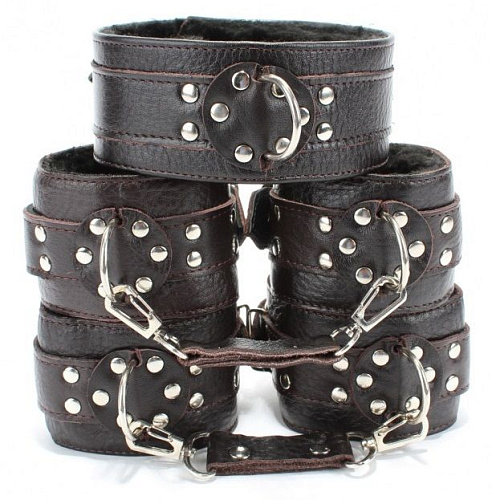 Набор коричневых фиксаторов: наручники с мехом, наножники и ошейник БДСМ арсенал 53014ars