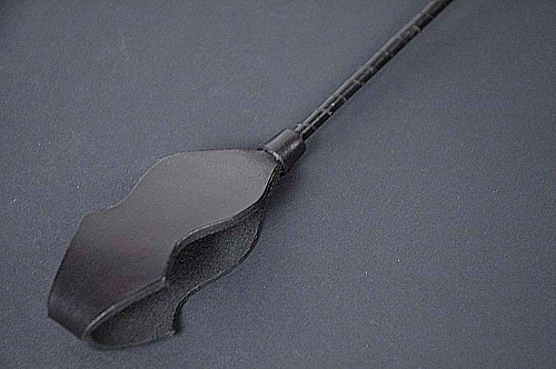 Чёрный стек со шлепком Beastly «Эротика» 200-10