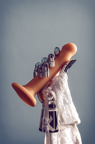 Телесный фаллос на присоске Strap-on-me Silicone Bendable Dildo M 6013106 (18 см)