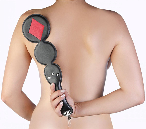 Чёрная шлёпалка с анальным плагом LOVETOY (А-Полимер) «Бубны» 520400