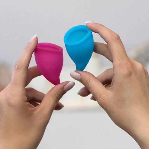 Набор из 2 менструальных чаш голубого и розового цвета Fun Factory Fun Cup Size A Kit 95001 (размер S)