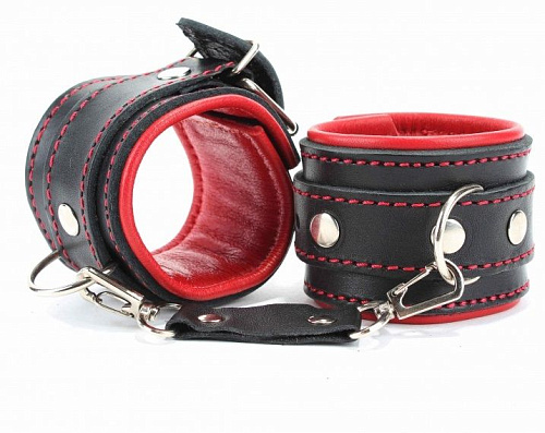 Оковы на ноги с красным подкладом БДСМ арсенал 56008ars