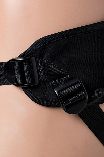 Страпон чёрного цвета с 2 бежевыми насадками и вибрацией LOVETOY (А-Полимер) UniStrap 531513 (20 и 18 см)