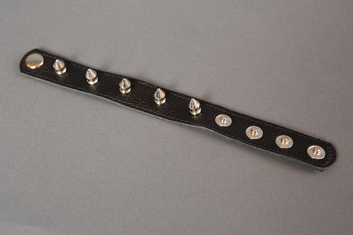 Кожаная сбруя на фаллос с шипами Подиум Р92