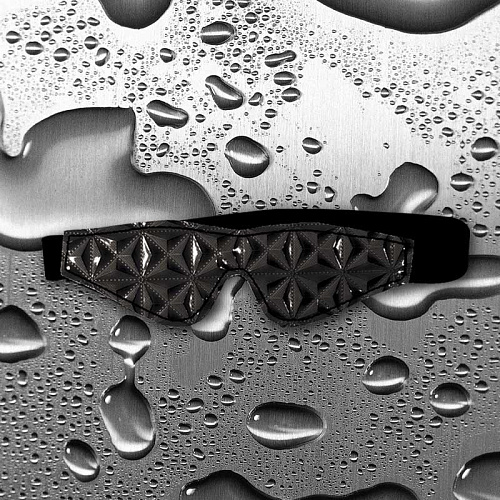 Чёрная виниловая маска на глаза NS Novelties SINFUL BLIDFOLD NSN-1220-13