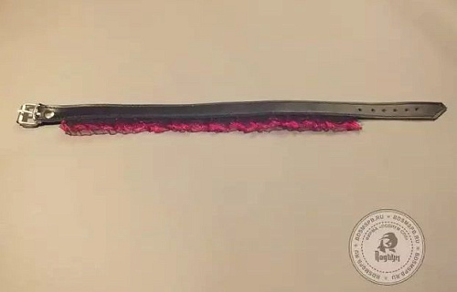 Чёрный ошейник с чёрно-малиновым кружевом Подиум Р2020