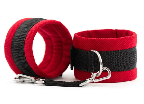 Красно-чёрные наручи на сцепке БДСМ арсенал My rules 6901-2ars