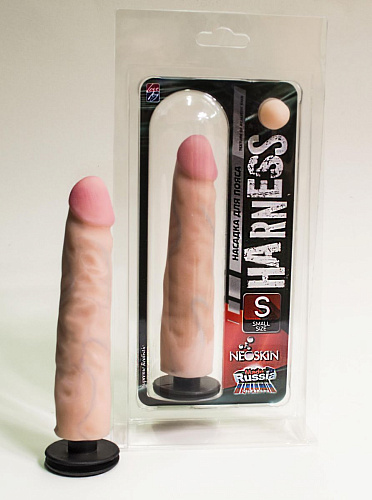 Реалистичная насадка телесного цвета на трусики Harness с коннектором LOVETOY (А-Полимер) 867102 (17 см)