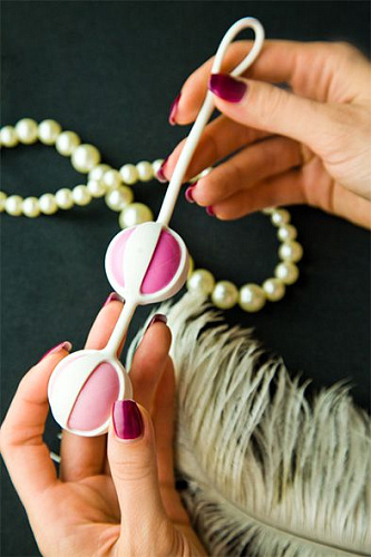 Розовые с белым вагинальные шарики Fun Toys Geisha Balls FT10042