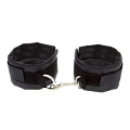 Чёрные полиуретановые наручи с карабином Blush Novelties Beginners Wrist Restraints 520033