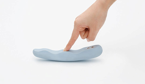 Голубой вибратор с волнами на стволе Tenga IROHA MINAMO HMF-02 (17,5 см)