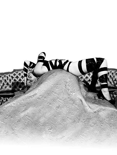 Липкая лента S M Bondage Tape чёрного цвета - 9,1 м. Sportsheets и Sex Mischief SS10010