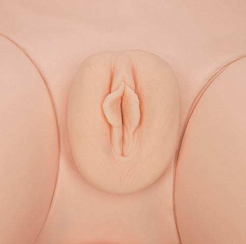 Реалистичная секс-кукла телесного цвета California Exotic Novelties Vivid Raw Super Model Love Doll SE-7532-10-3