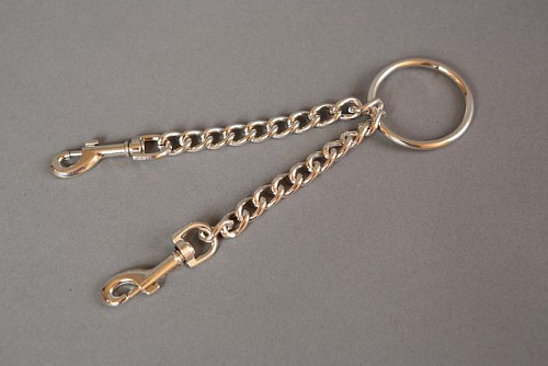 Цепь с центральным кольцом и карабинами по обе стороны Подиум Р0215