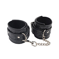 Чёрные поножи на карабине Chisa Be good Ankle Cuffs CN-632125472
