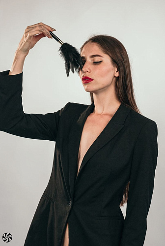 Чёрный перьевой тиклер Lola Lingerie Plume 1082-02lola (23 см)