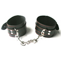 Черные оковы на ноги на цепочке с карабинами Bior toys MLF-90058-1