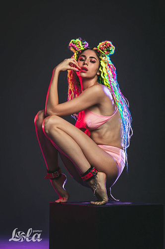 Чёрно-красные поножи Lola toys Tricky 1102-01lola