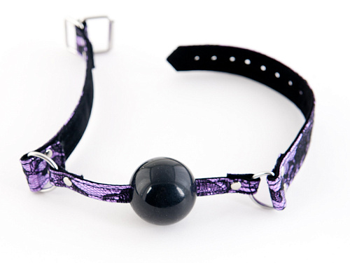 Кляп с кружевным пурпурным ремешком ToyFa 719003