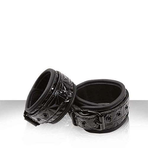 Чёрные соединенные цепью наручи NS Novelties SINFUL WRIST CUFFS NSN-1223-13
