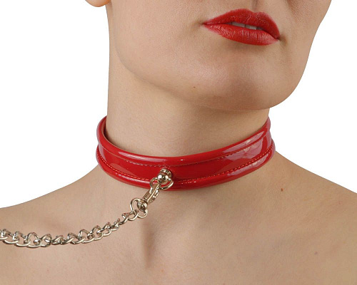 Красный лаковый узкий ошейник с металлическим поводком Sitabella 5038-20