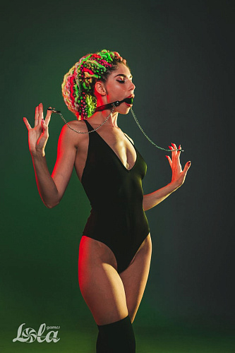 Чёрный силиконовый кляп-шар с зажимами на соски Lola toys Hentai 1150-01lola