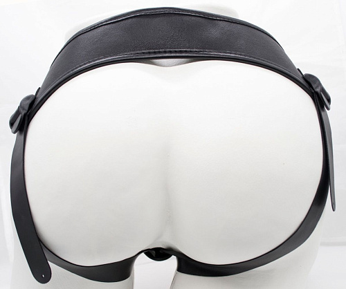 Пустотелый поясной фаллопротез LOVETOY (А-Полимер) CLASSIC 7418/1 (17,5 см)