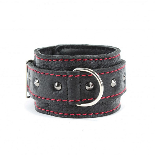 Чёрные поножи с шипами и контрастной строчкой БДСМ арсенал 56011ars