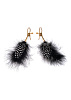 Золотистые зажимы на соски с чёрными пёрышками Pipedream Feather Nipple Clamps PD3993-23