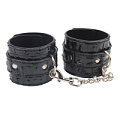 Чёрные наручи Chisa Surrender Wrist Restraints CN-632198752