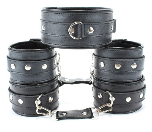 Набор БДСМ-аксессуаров из гладкой кожи: ошейник, наручники и оковы БДСМ арсенал 63008ars