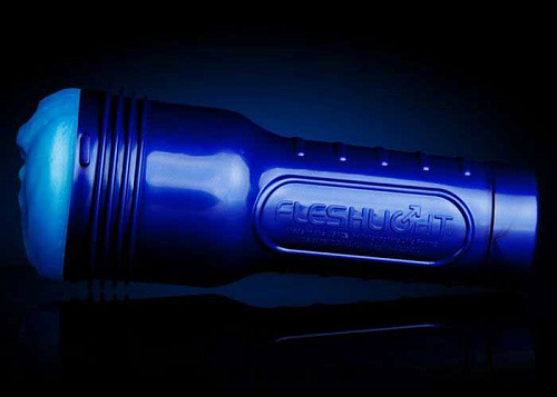 Мастурбатор с двумя клиторами голубого цвета Fleshlight Alien FL668