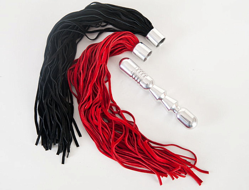 Металлическая анальная втулка с двумя сменными плетками ToyFa 712016